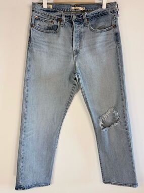 #122 LEVI'S Women's 'Wedgie' Straight Leg Jeans - 30